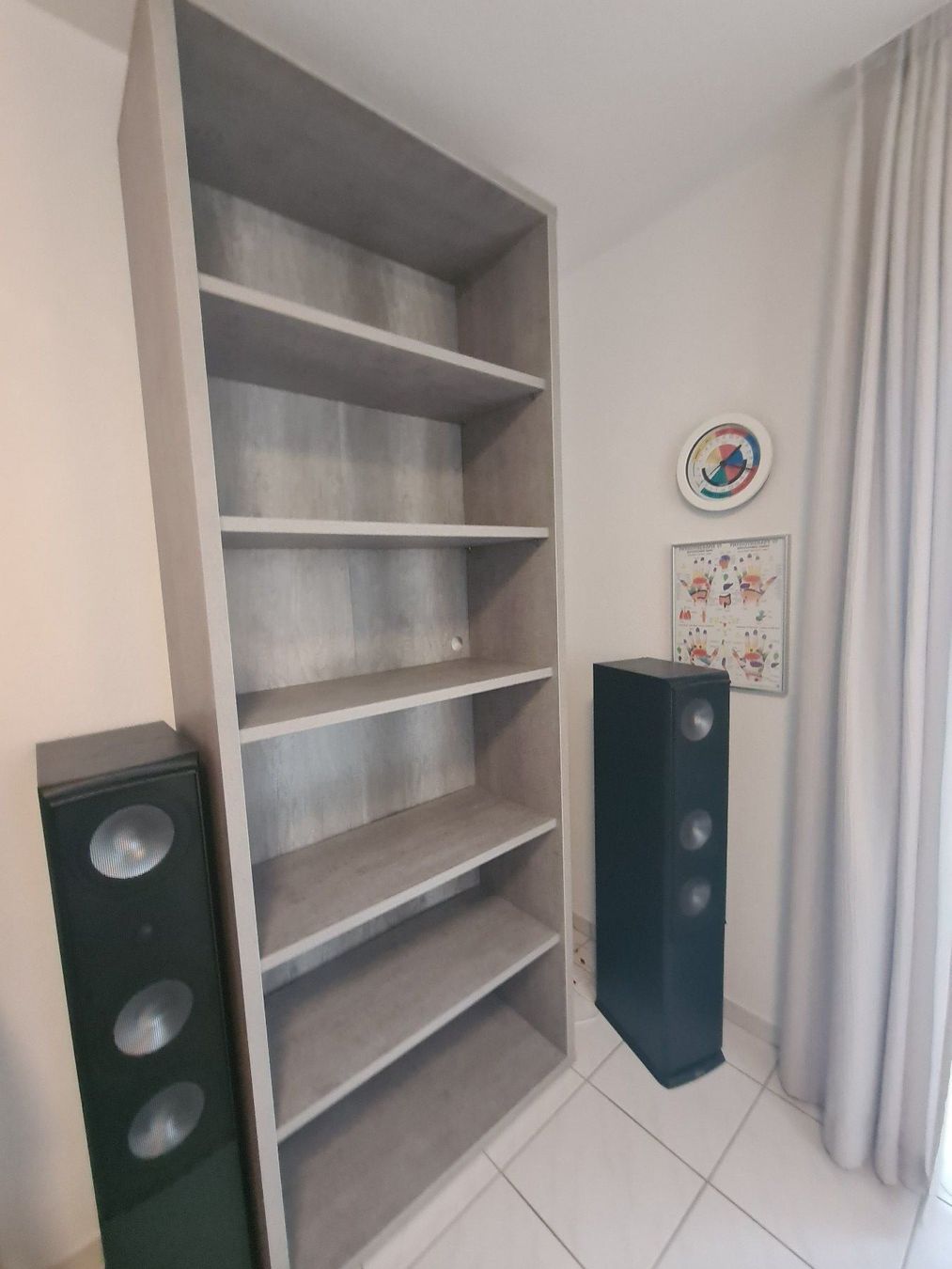 Micasa Scaffali: Cohen Regal Möbel breit Betonoptik – Usato da Uster venduto da Balouchen 1