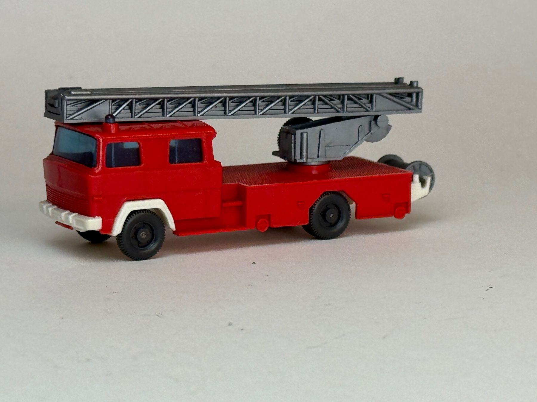 Wiking Modellini d'auto: Wiking Magirus Leiterwagen rot – Usato da Elm venduto da Wikmtz