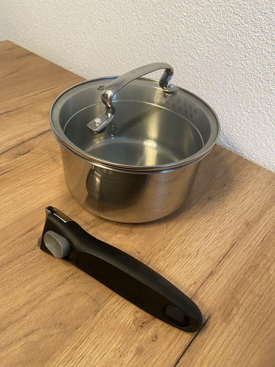 Tefal Pentole: Edelstahltopf Tefal mit Glasdeckel 16cm – Nuovo (secondo la descrizione) da Zürich venduto da _cns_ 1