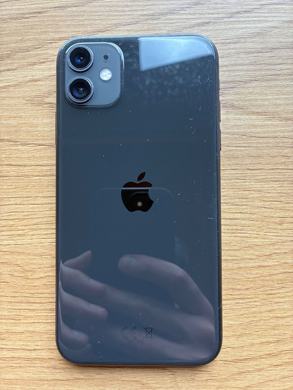 Apple Telefoni cellulari / Smartphones: iPhone 11 Schwarz 128gb – Usato da Thun venduto da KalebHWinter 2