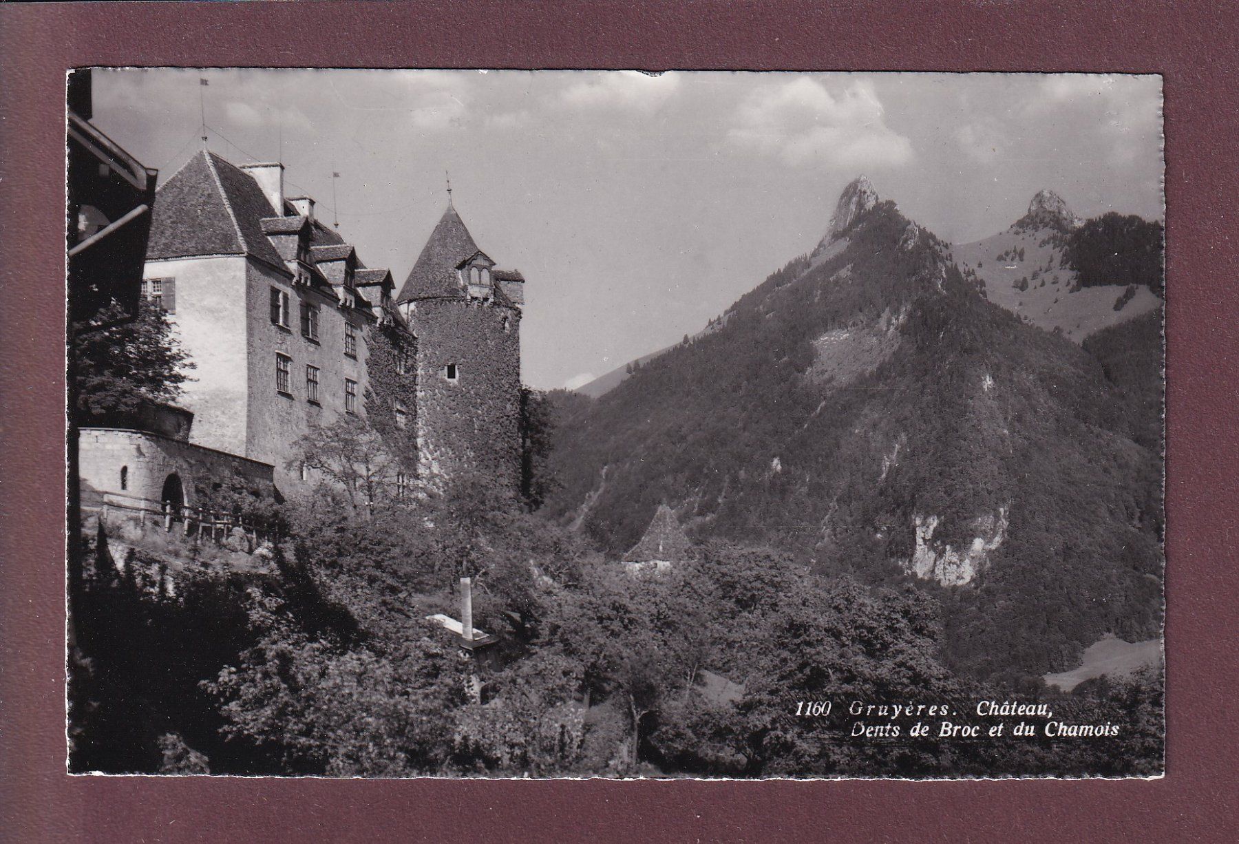 Ansichtskarten: GRUYERES - Le Château – Gebraucht aus Pully von nicecards