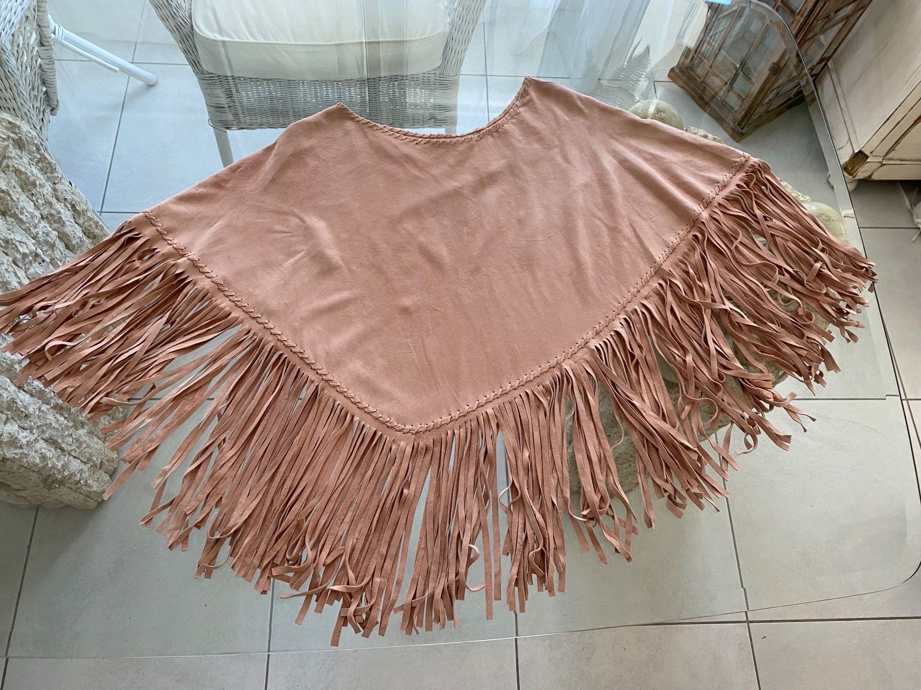 Altro in Moda donna: Nappa-Leder Poncho puder-rosé – Nuovo (secondo la descrizione) da Eglisau venduto da 3flower-power3 3