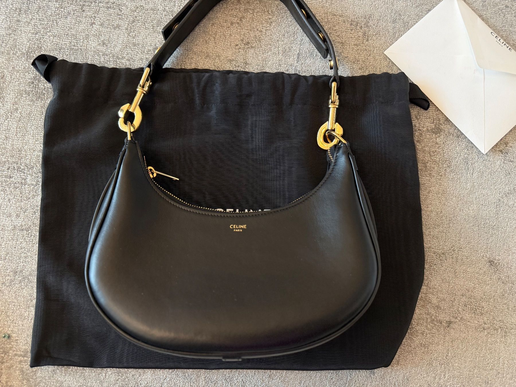 Celine Taschen für Damen: Celine Ava medium black – Neu (gemäss Beschreibung) aus Zofingen von Caruchi 4