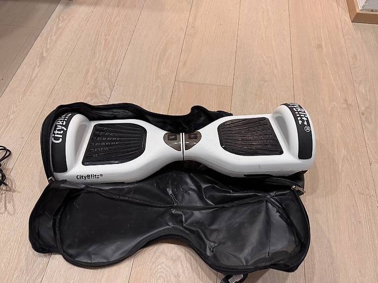 CityBlitz Hoverboard: City Blitz Board Electro Hoverboard – Usato da Torricella venduto da Jallone21