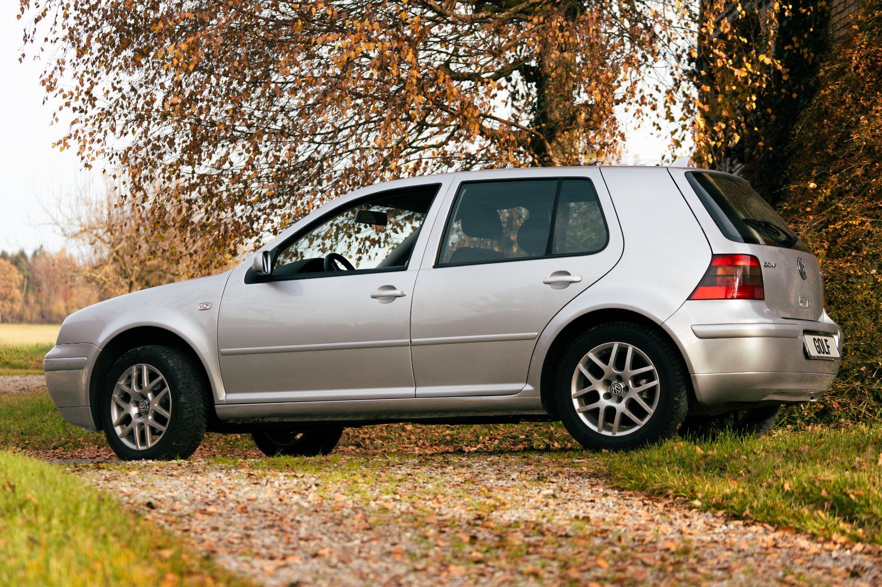 VW Autos: VW Golf 4 – Gebraucht aus Fribourg von joe_b9fb 2