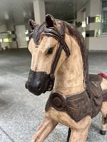 Holzschaukelpferd / Originales historisches Karussellpferd 