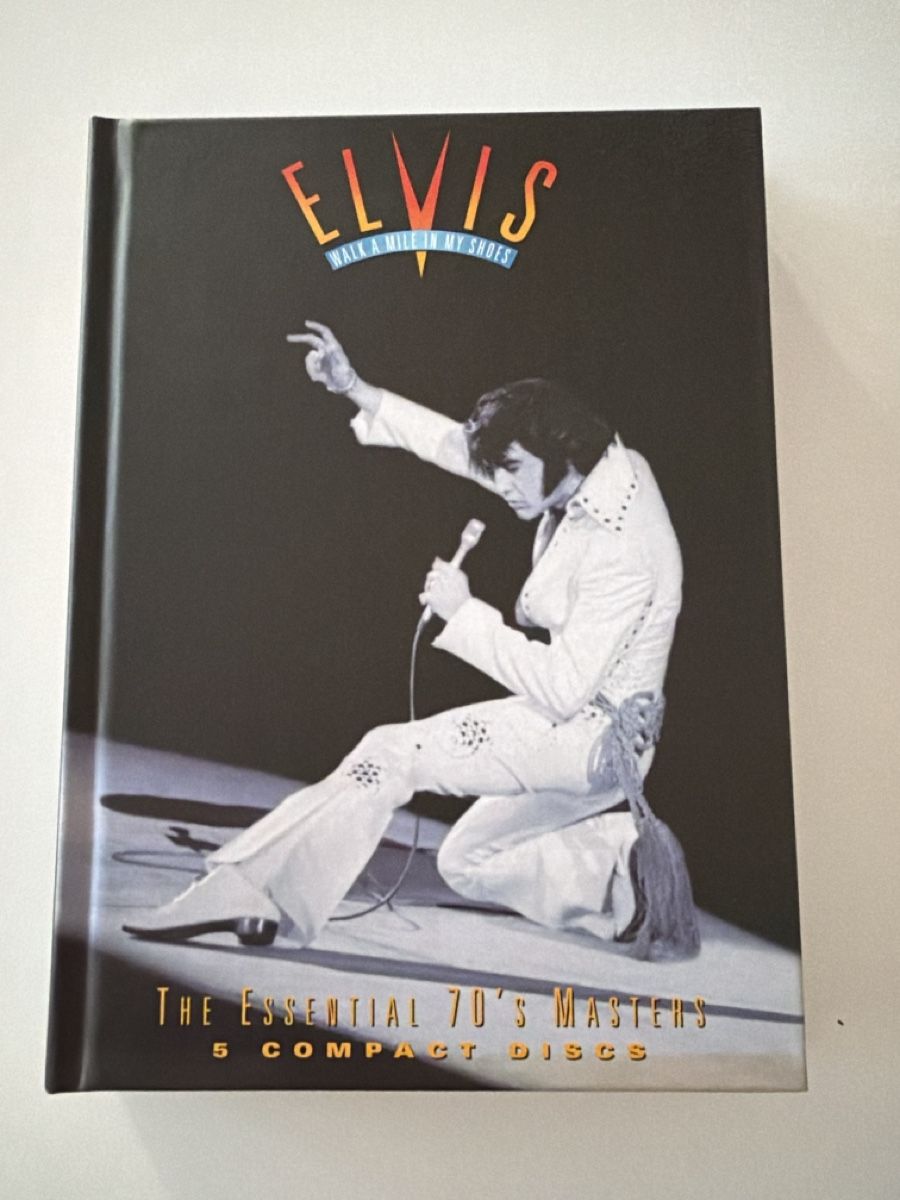 CD: Elvis Presley: The Essential 70's Masters - 5 CD Box – Nuovo (secondo la descrizione) da Schaffhausen venduto da Sonne25