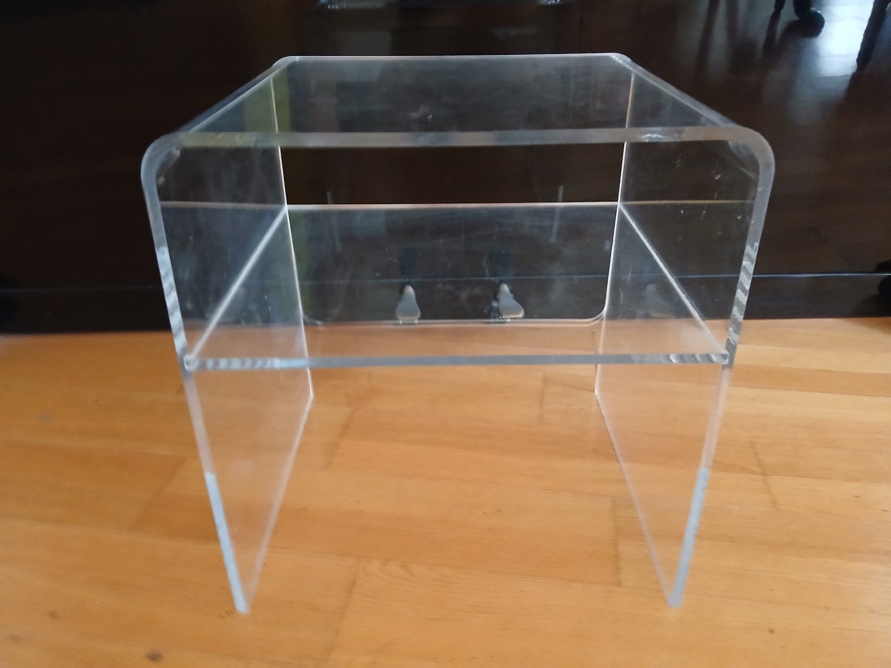 Tische: Acrylglas Beistelltisch mit Ablage – Gebraucht aus Zumikon von Vollvintage 2