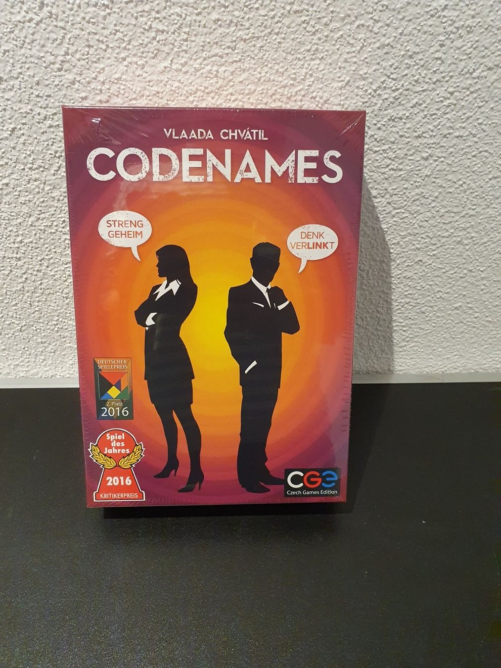 Giochi: Neu - CODENAMES – Nuovo e nell'imballaggio originale da Dagmersellen venduto da Jarsetz_Restposten