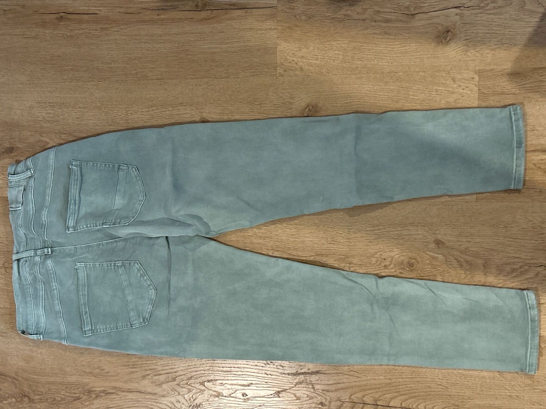 Jeans: Jeans olivgrün Grösse L – Usato da Brunnen venduto da Nala2929 3
