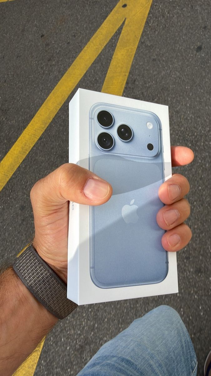 Apple Telefoni cellulari / Smartphones: Iphone 18 pro polar 256gb – Nuovo e nell'imballaggio originale da Zürich venduto da MKAL 2