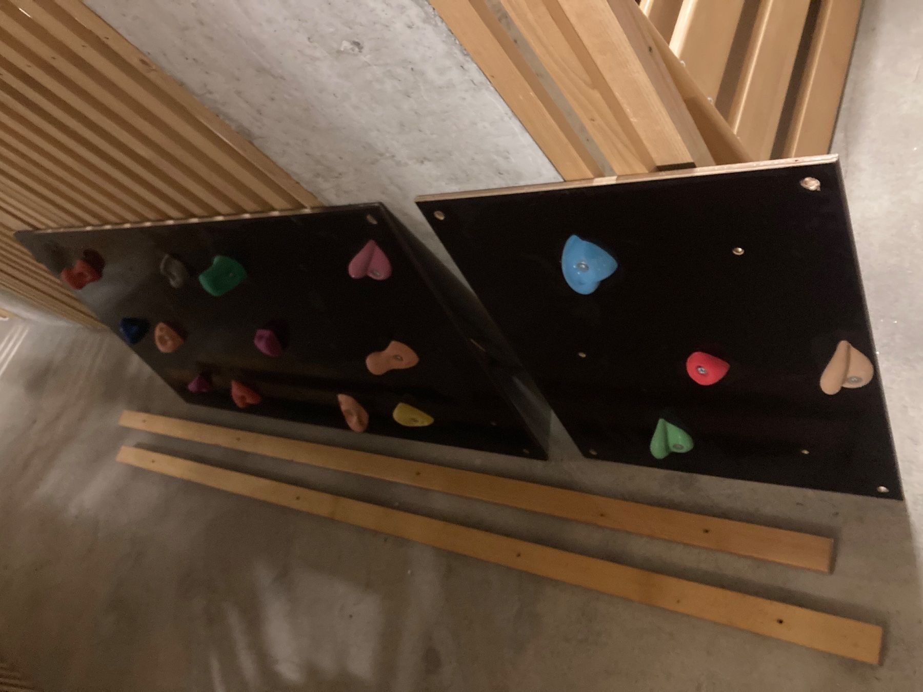 Pareti & prese d'arrampicata: Kletterwand – Usato da Zürich venduto da Tanikole 1