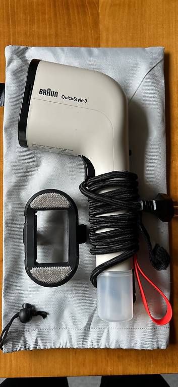 Bügeleisen: Dampfglätter Braun QuickStyle 3 – Gebraucht aus Ittigen von str_zl7h