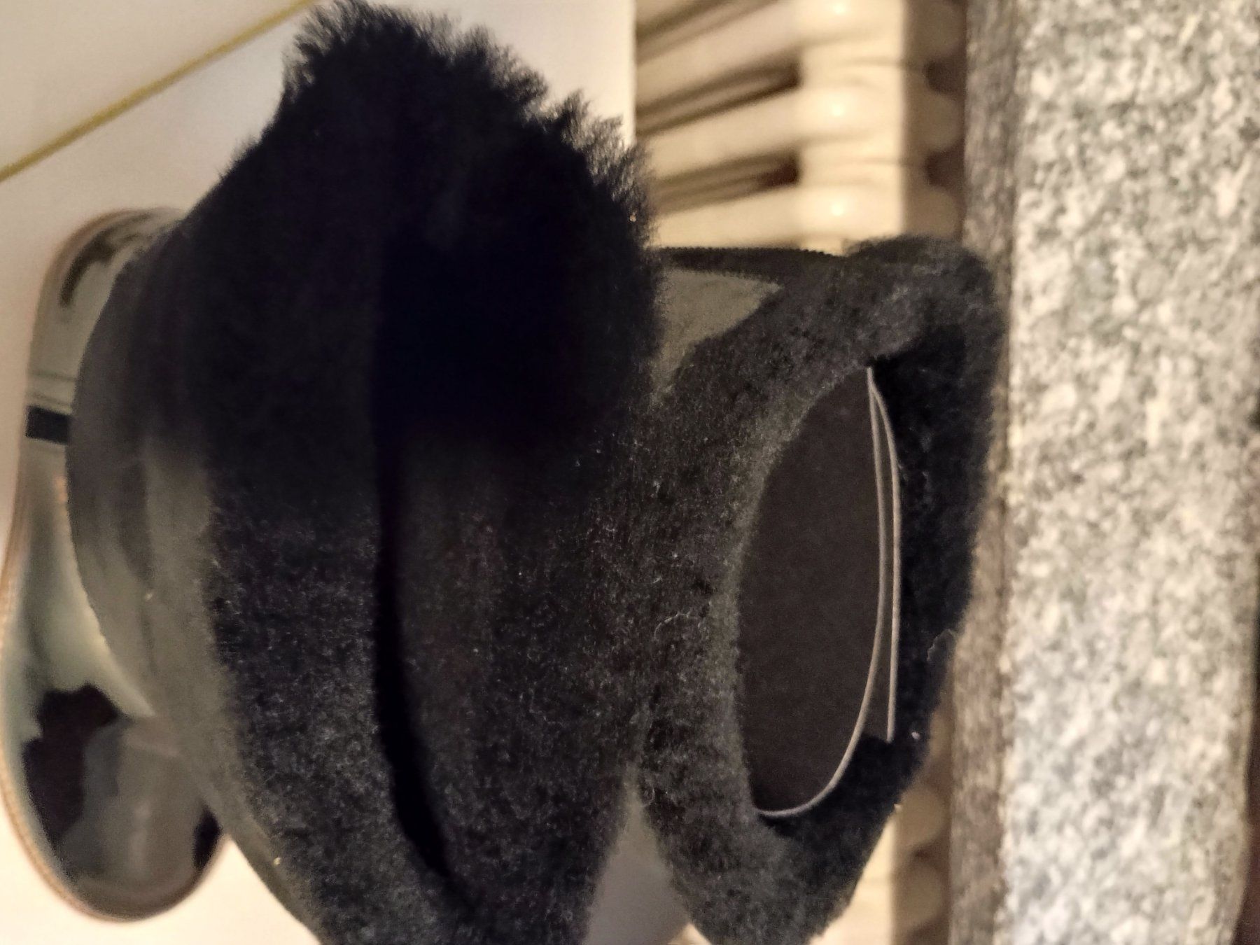 Chanel Scarpe da donna: Stivale Chanel modello doposci con pelo – Nuovo (secondo la descrizione) da Chiasso venduto da marco704763 9