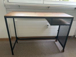 Schreibtisch IKEA