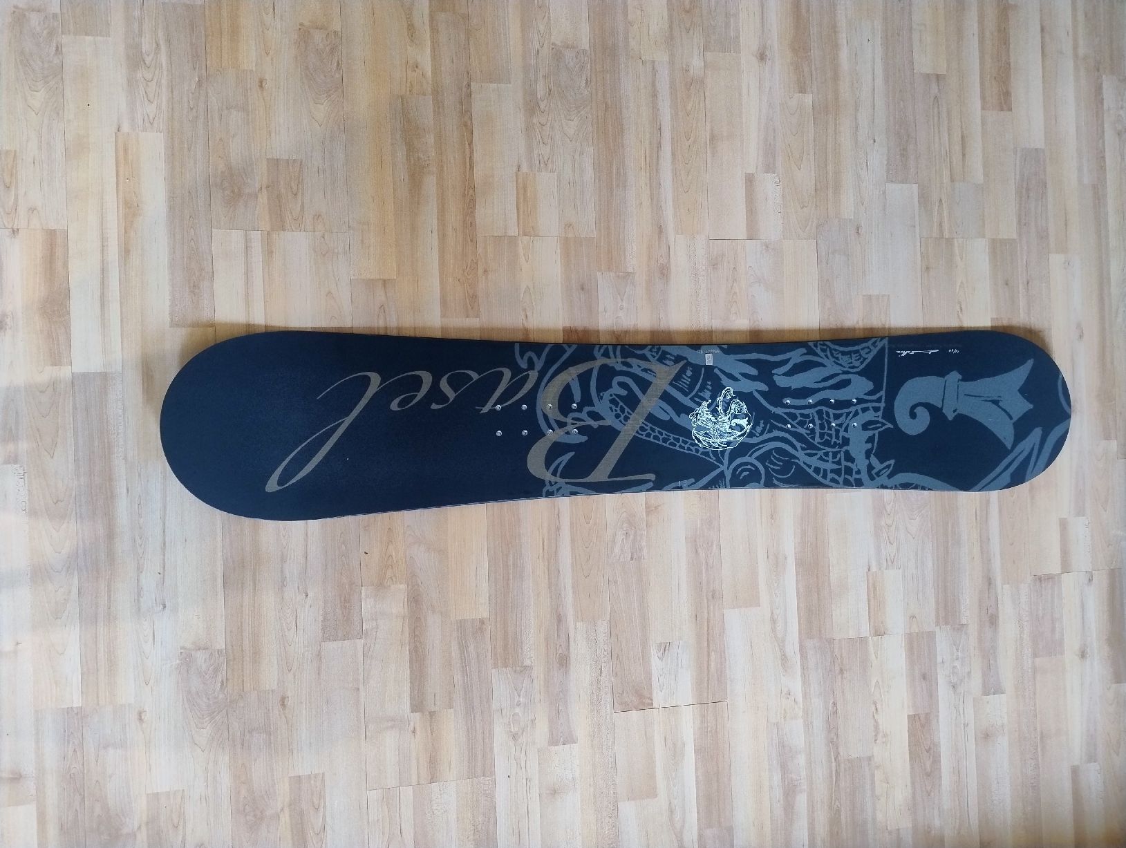 Nidecker Board: Snowboard Basel von Mark Sullivan designt – Nuovo (secondo la descrizione) da Basel venduto da FOmlin