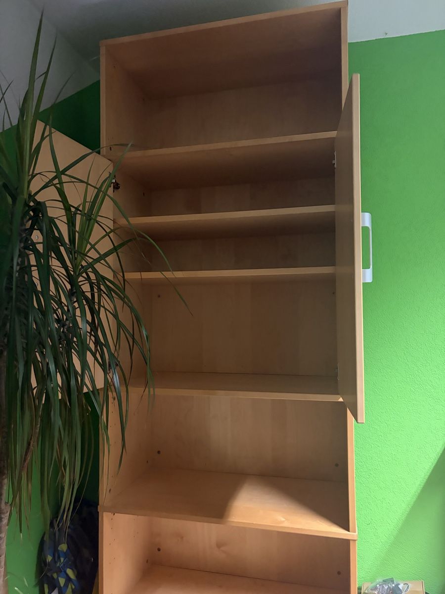 Armadi: Holzschrank  – Usato da Gelterkinden venduto da que_zcq7 1