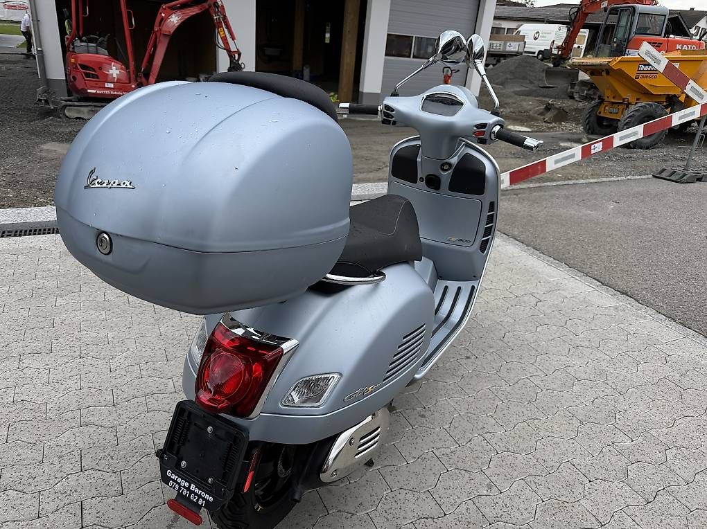 Piaggio Strada: Piaggio Vespa 300 GTS Supertech – Usato da Hefenhofen venduto da Garage_Barone 4