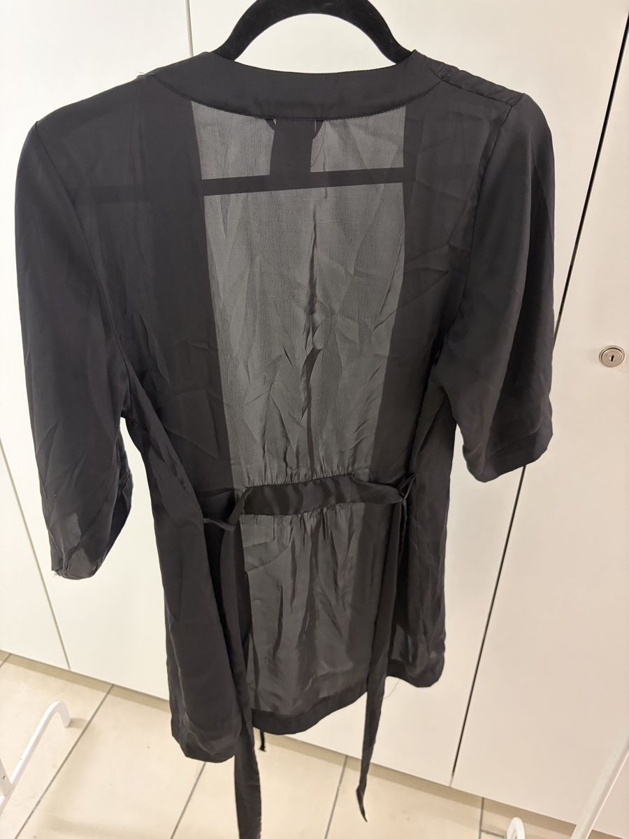 H&M Accappatoi: Bademattel in Satinoptik – Usato da Zürich venduto da malo_8 1