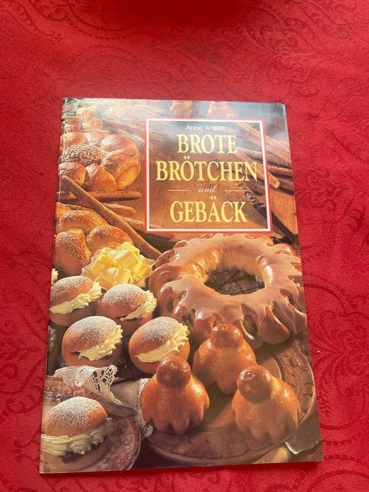 Bücher: Brote Brötchen und Gebäck - Anne Wilson – Gebraucht aus Bergdietikon von Book-4-you_2nd