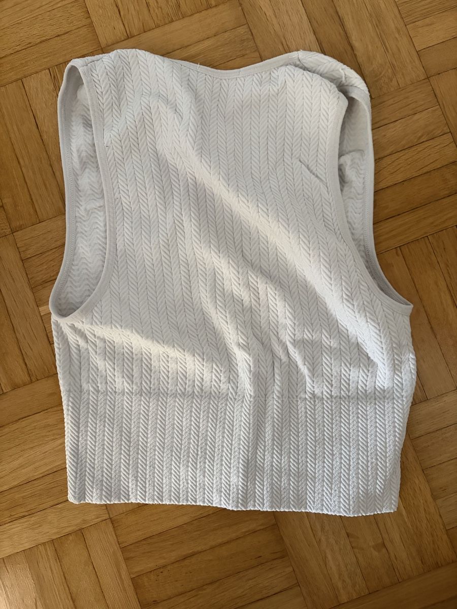Stradivarius Top: Sommertop stradivarius – Usato da Zürich venduto da lucille.s 1