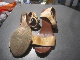 Sandalen Grösse 37, bueno, hellbraun