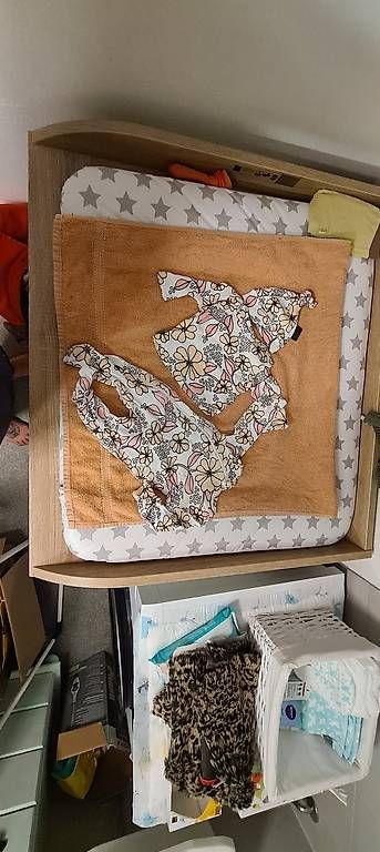 Lotti & Set di vestiti: Babykleider Mädchen 56-68 – Usato da Tamins venduto da Marserada 1