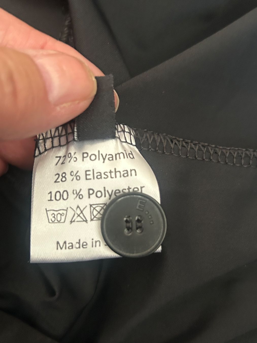 Vestiti: Robe noire – Nuovo e nell'imballaggio originale da Val-d'Illiez venduto da Dombou 5