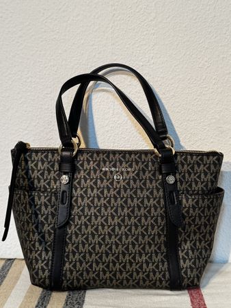 Michael Kors Handtasche, neuwertig, ideal für den Herbst!