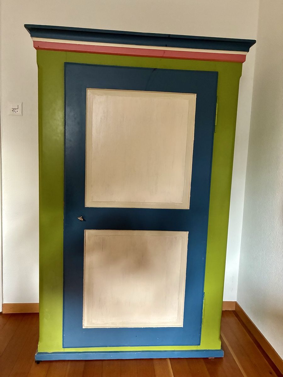 Armadi: bunter Bauerschrank – Usato da Winterthur venduto da jul_tk2s