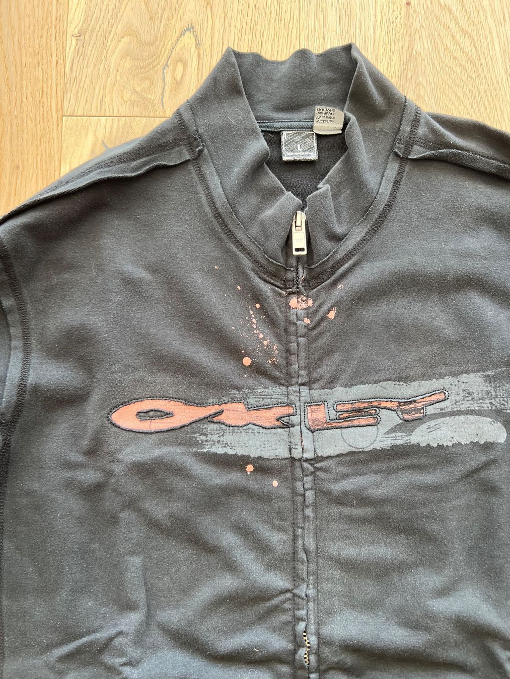 Maglioni & Felpe: OKLEY Sweat Jäckli schwarz Gr. L – Usato da Meilen venduto da Masupilamy 1
