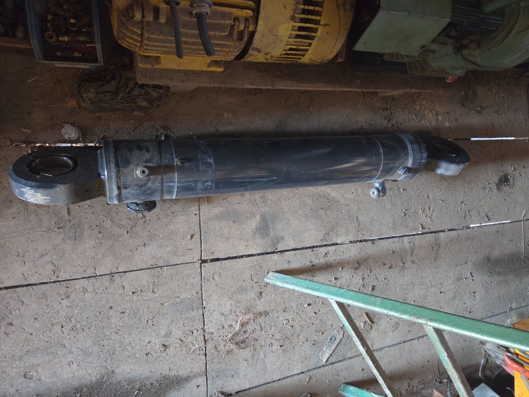 Altri prodotti elettronici: Schreitbagger Hydraulikzylinder Kaiser S12 – Usato da Buttikon SZ venduto da Bubi34