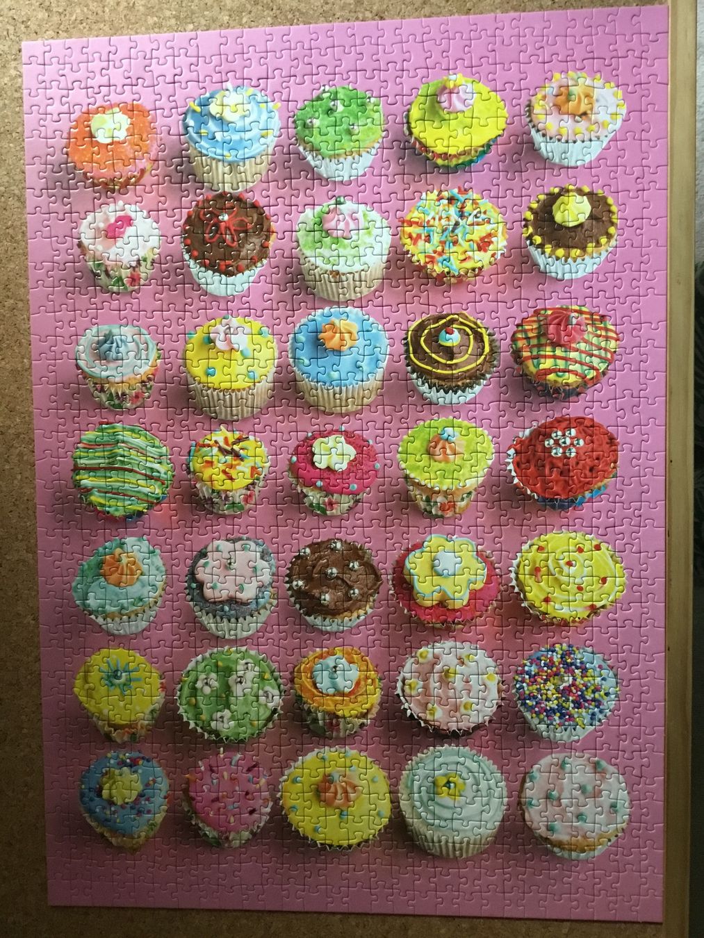 Ravensburger Puzzle: Ravensburger Puzzle, Bunte Cupcakes – Nuovo (secondo la descrizione) da Diessenhofen venduto da quinto9 1