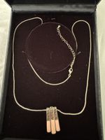 Halskette mit drei Anhängern rosa goldfarben neuwertig
