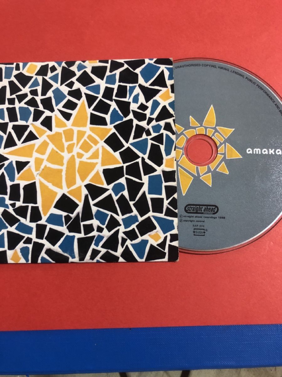 CD: Amaka. Roses. Straight Ahead Recordings. CD. – Usato da Flaach venduto da rubo7