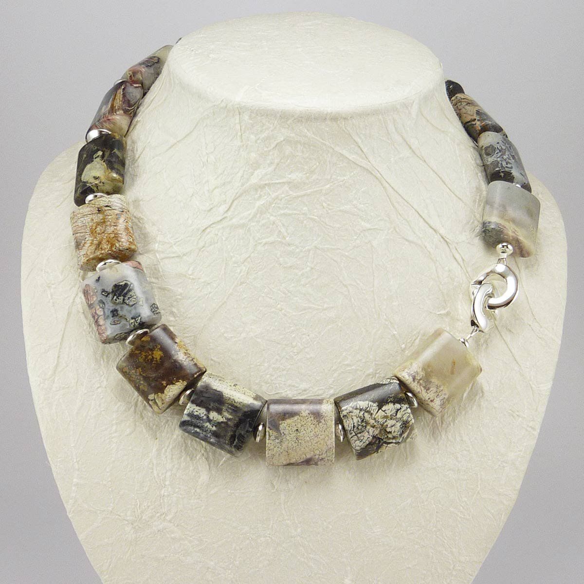 Catenine: Jaspis Halskette mit flachen Elementen – Nuovo e nell'imballaggio originale da Meilen venduto da Byrd-bijoux 2
