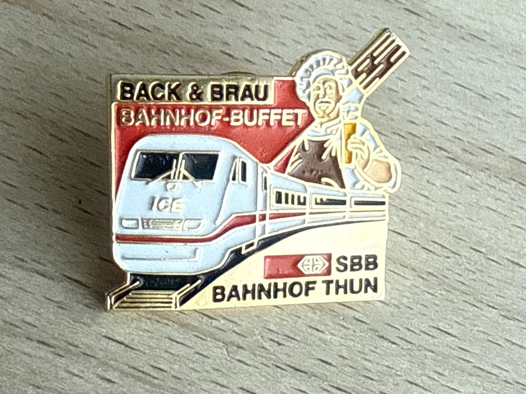 SBB/CFF/FFS Plaquettes & Badges: Pin SBB Bahnhof Thun – D'occasion à Glattbrugg par Schweigmatt