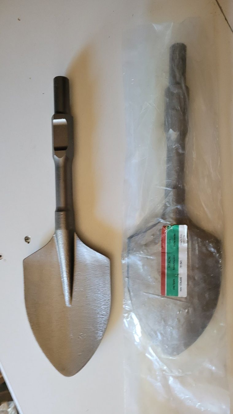 Hitachi Tutti gli attrezzi: 2 Schaufelspaten HITACHI 751451 – Nuovo (secondo la descrizione) da Emmenbrücke venduto da yanndrechsler 2