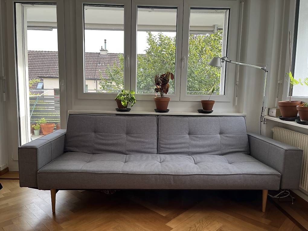 Sofas: Schlafsofa Splitback Styletto – Gebraucht aus Zürich von bea_6yrz
