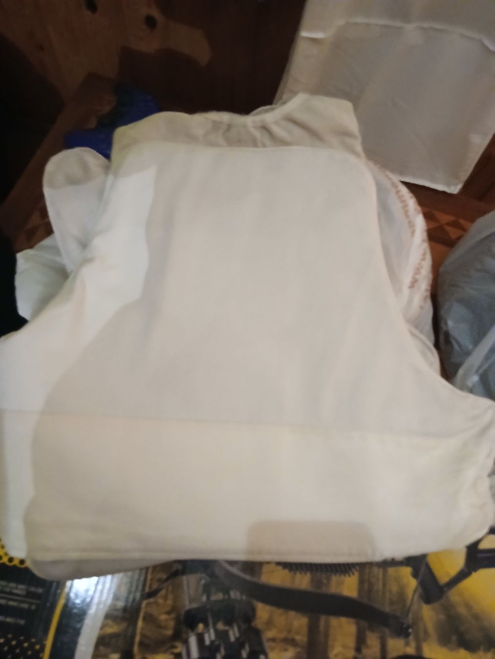 Uniformen: Kugelsichere Weste – Gebraucht aus Aarburg von bos_l99q