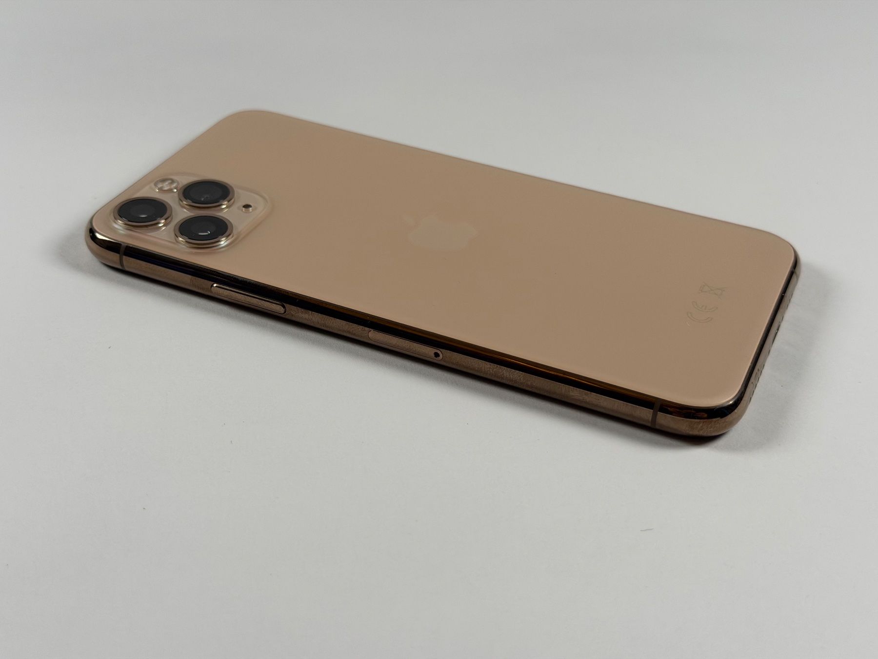 Apple Telefoni cellulari / Smartphones: Apple iPhone 11 Pro, Roségold, 265GB – Usato da Basel venduto da Viva94 5