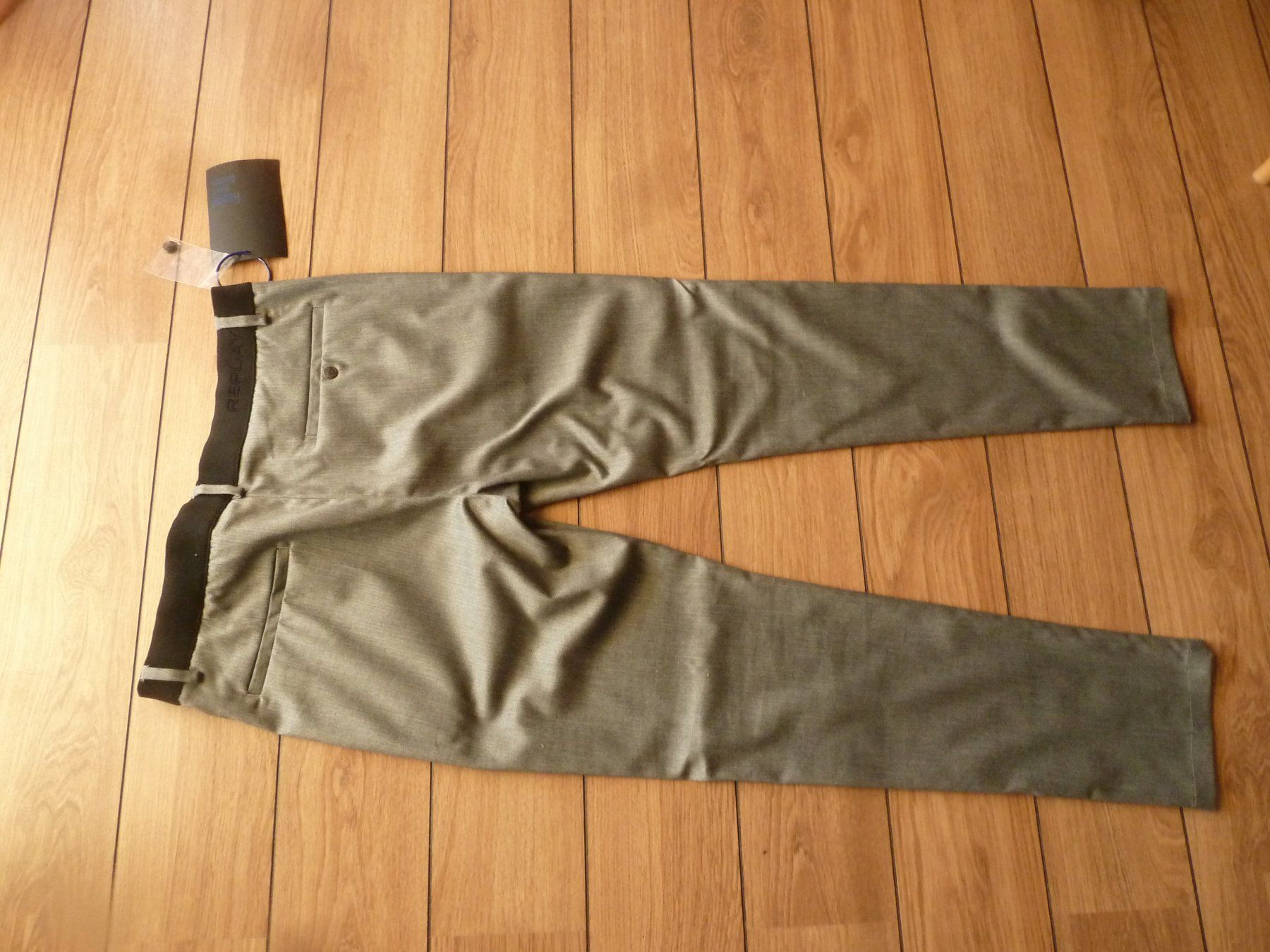 Replay Pantaloni: pantalon REPLAY – Nuovo e nell'imballaggio originale da Fontenais venduto da Vava68 3