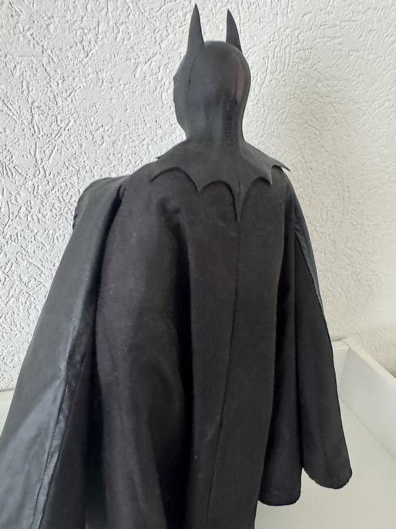 Figurines: NECA  Batman Figur 48 cm – D'occasion à Dottikon par francesco014 2