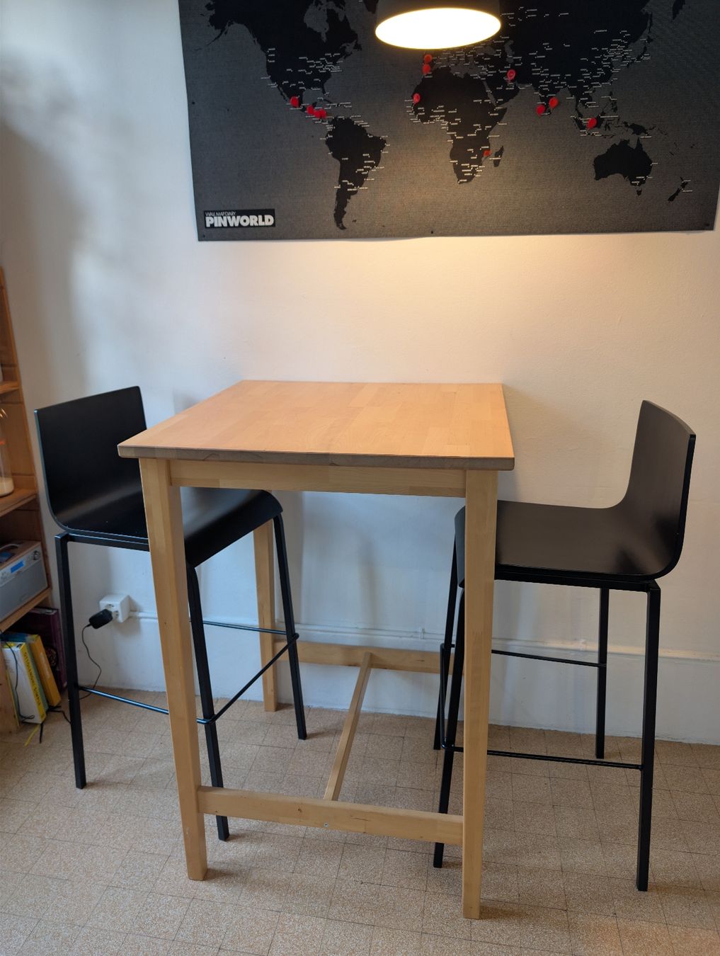 Pfister Tabourets: Bartisch + Barhocker – D'occasion à Bern par sko_mvy5