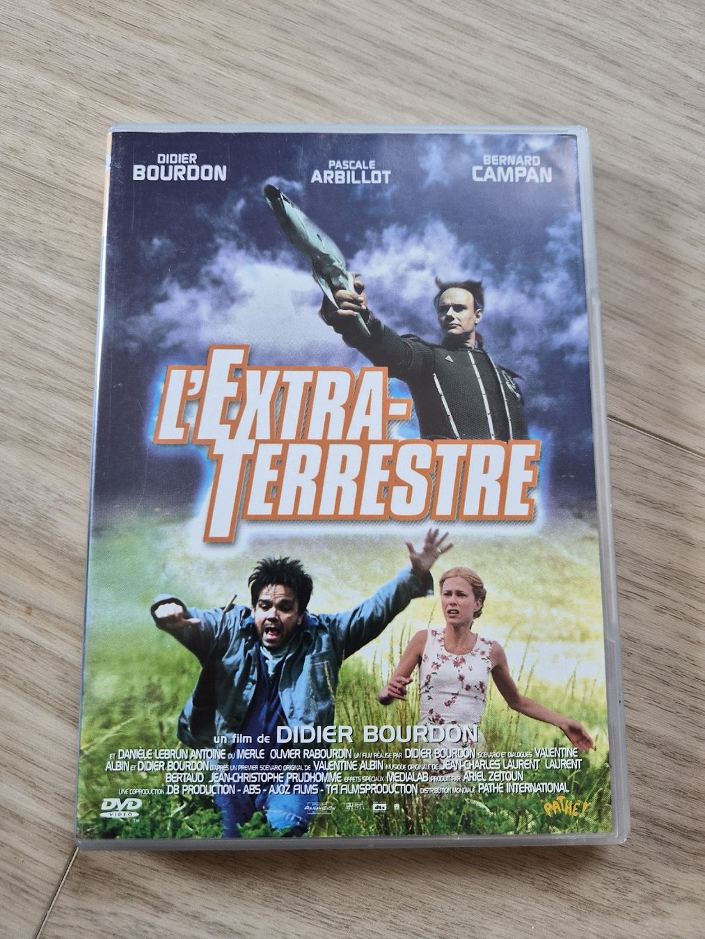 Tous les DVDs: DVD L'Extra-Terrestre Didier Bourdon  – D'occasion à La Joux FR par car_ck96