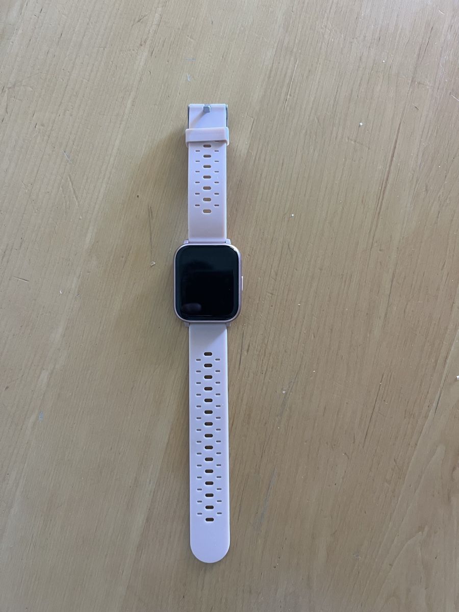Smartwatch: Montre connectée rose sans marque bon état – Usato da Carouge GE venduto da Valou1976