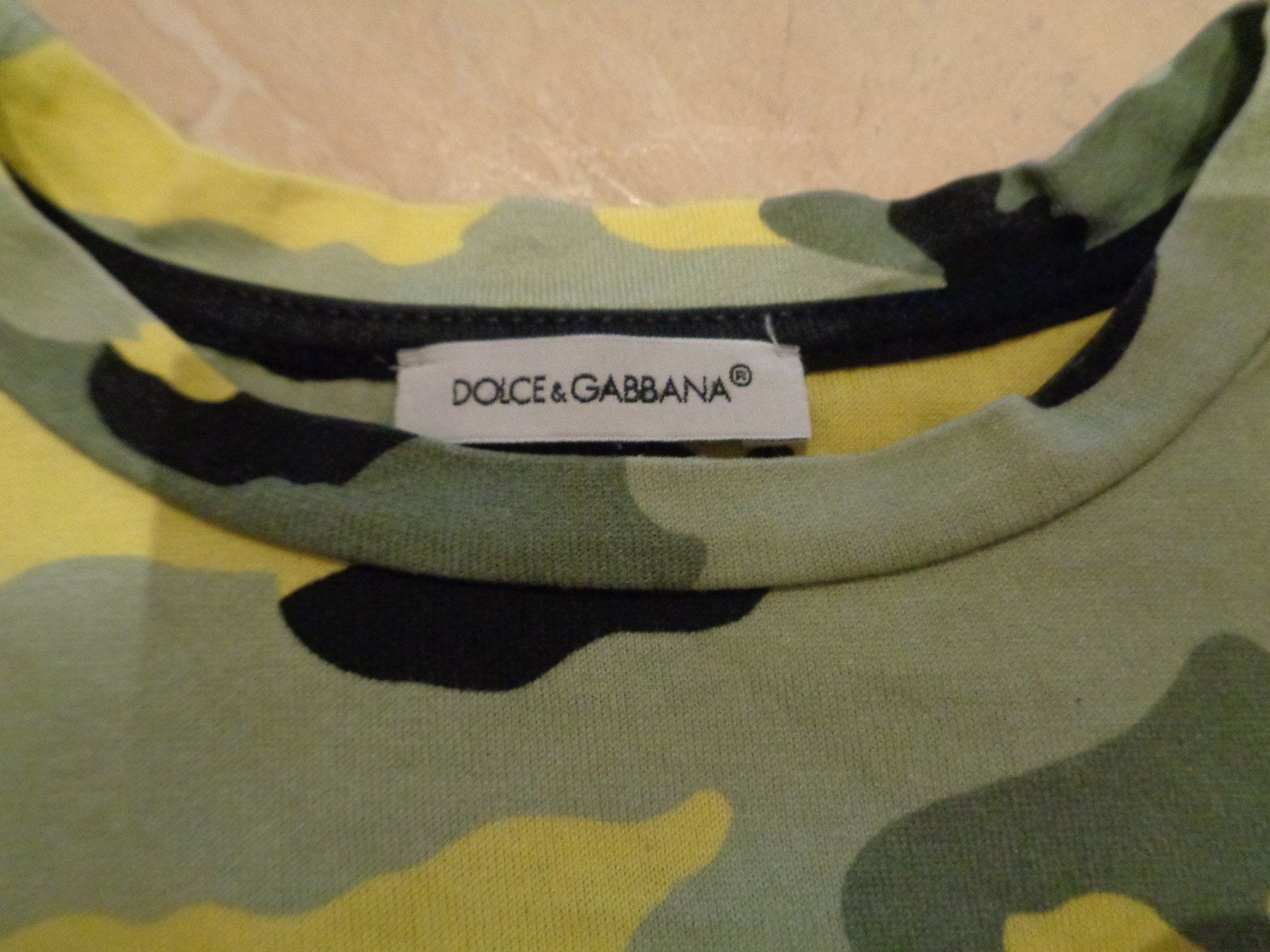 Dolce & Gabbana Hemden, Tops & T-Shirts: Dolce Gabbana cooles Shirt, 3J 98 – Gebraucht aus Klingnau von Markus14 2