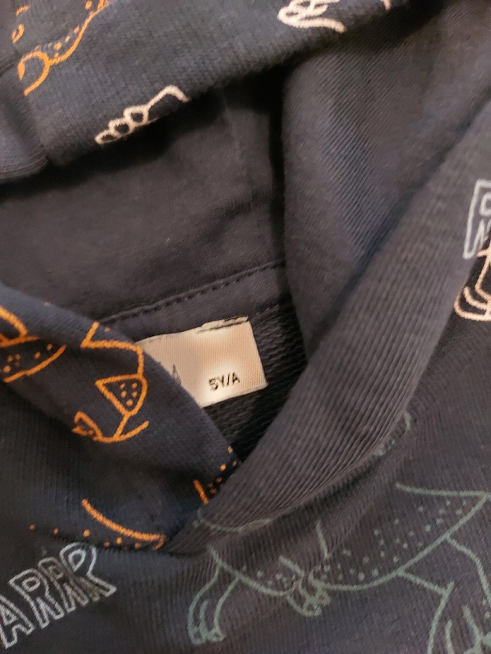 H&M Lotti & Set di vestiti: Cooles Dino-Set, Grösse 110 – Nuovo (secondo la descrizione) da Brig venduto da Mak_s2v9 4