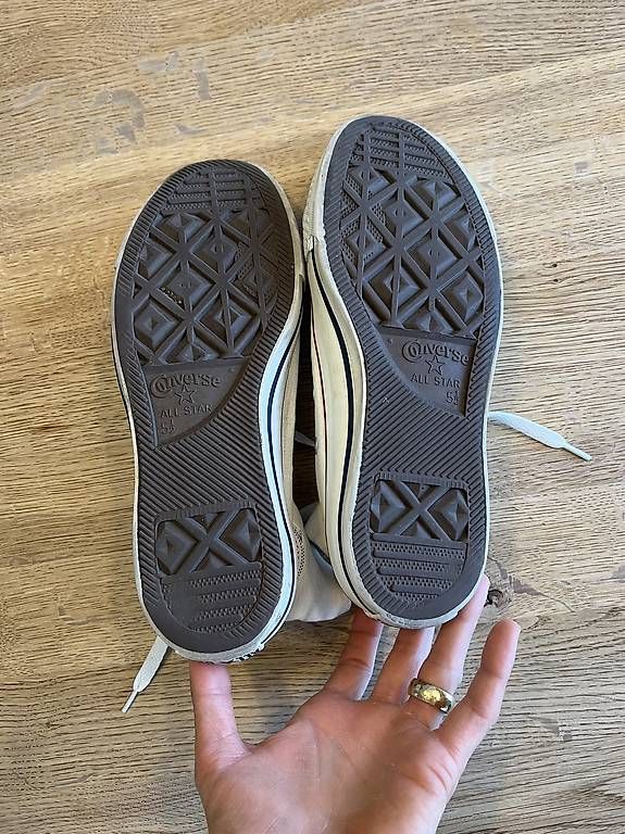 Chaussures hommes: Converse Sneakers Grösse 38 – D'occasion à Lenzburg par bia_b2qw 2