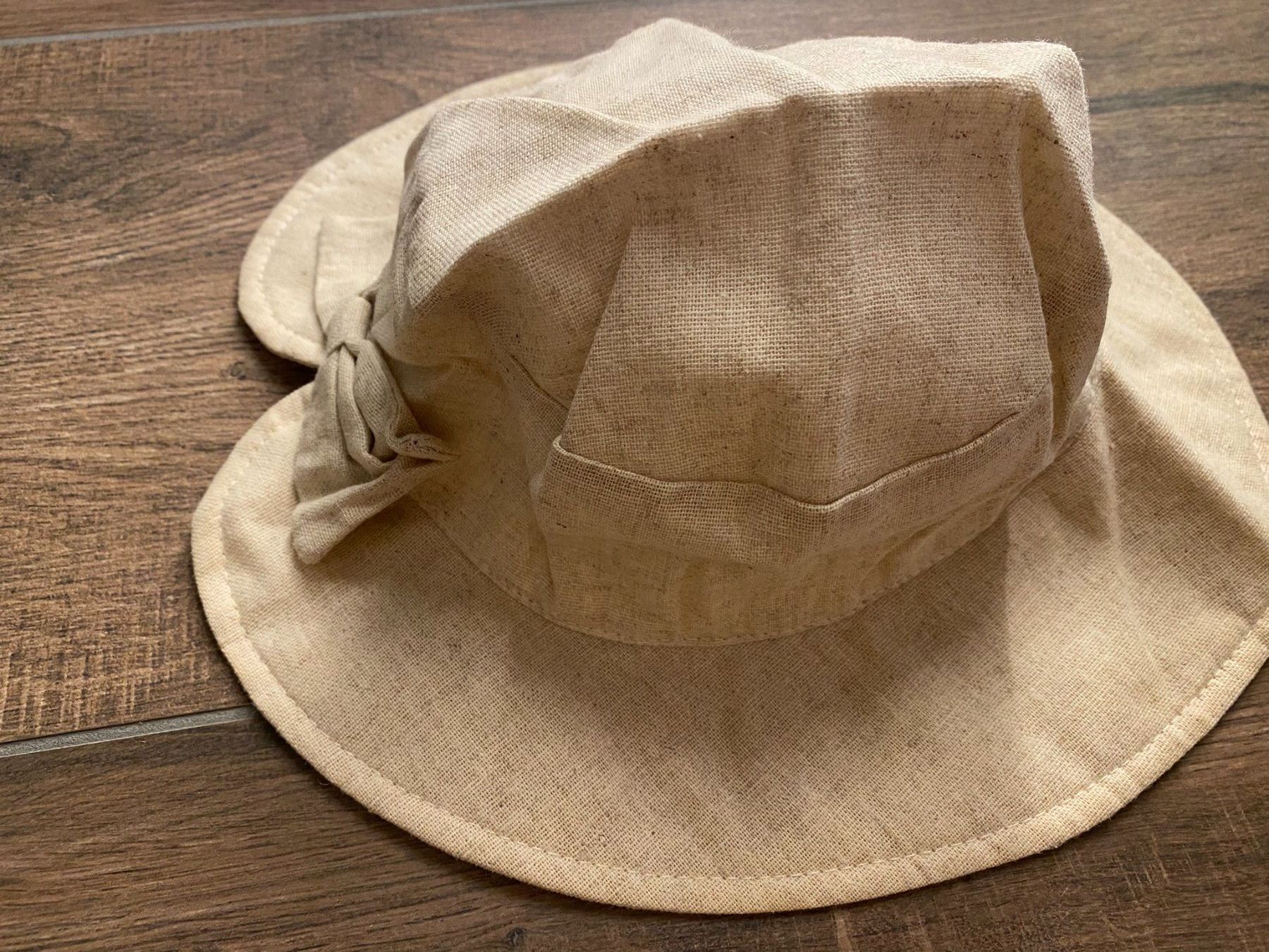 Copricapi, berretti & cappellini: Sonnenhut aus Leinen? beige mit Schleife – Usato da Pratteln venduto da a23_j2gs 2